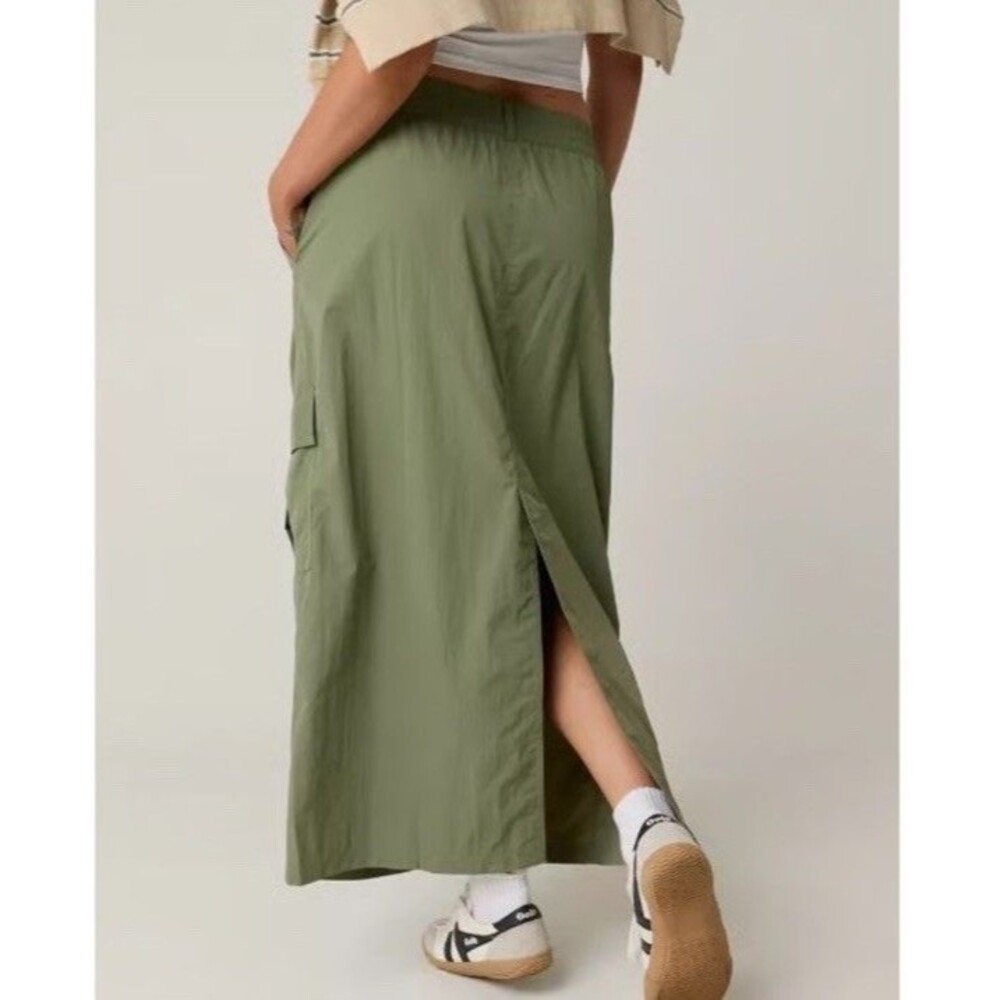 OFFLINE By Aerie On The Move Cargo Maxi Skirt Sage Green Utility Pocket NWOT L - Picture 2 of 16